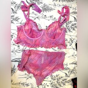 Torrid 3x Pink Lace Bra and Panty Set